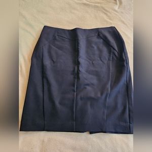Black knee legnth skirt